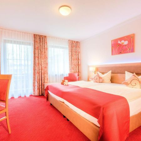 Stroebinger Hof - Therme Wellness Resort Bad Endorf Buitenkant foto