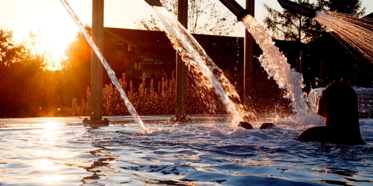 Stroebinger Hof - Therme Wellness Resort Bad Endorf Buitenkant foto