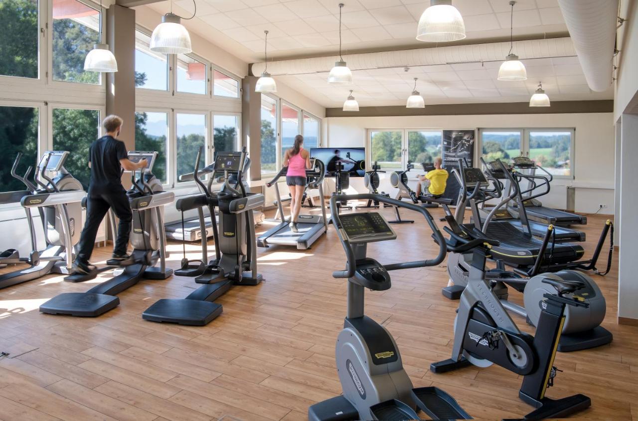Stroebinger Hof - Therme Wellness Resort Bad Endorf Buitenkant foto