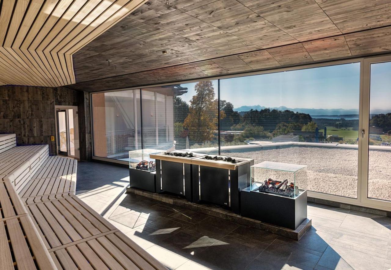 Stroebinger Hof - Therme Wellness Resort Bad Endorf Buitenkant foto