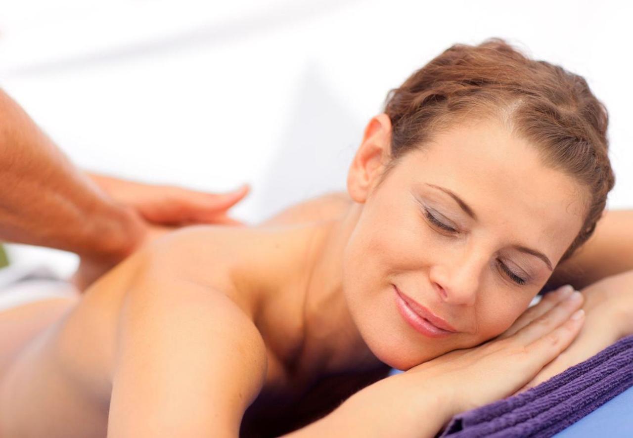 Stroebinger Hof - Therme Wellness Resort Bad Endorf Buitenkant foto