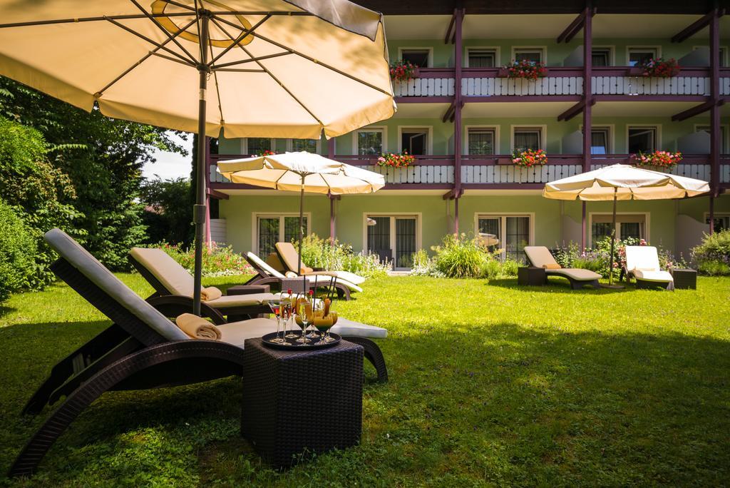 Stroebinger Hof - Therme Wellness Resort Bad Endorf Buitenkant foto