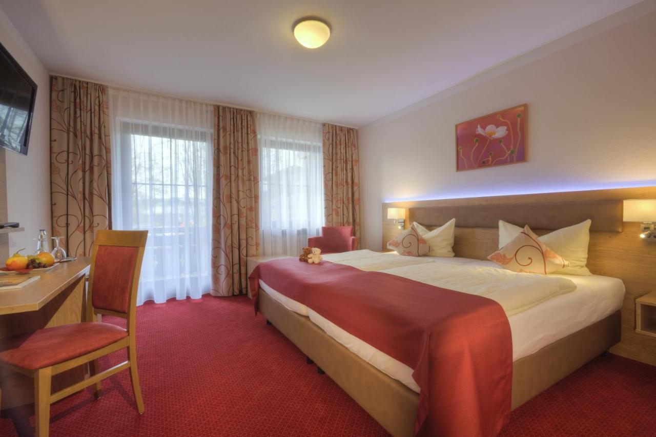 Stroebinger Hof - Therme Wellness Resort Bad Endorf Buitenkant foto